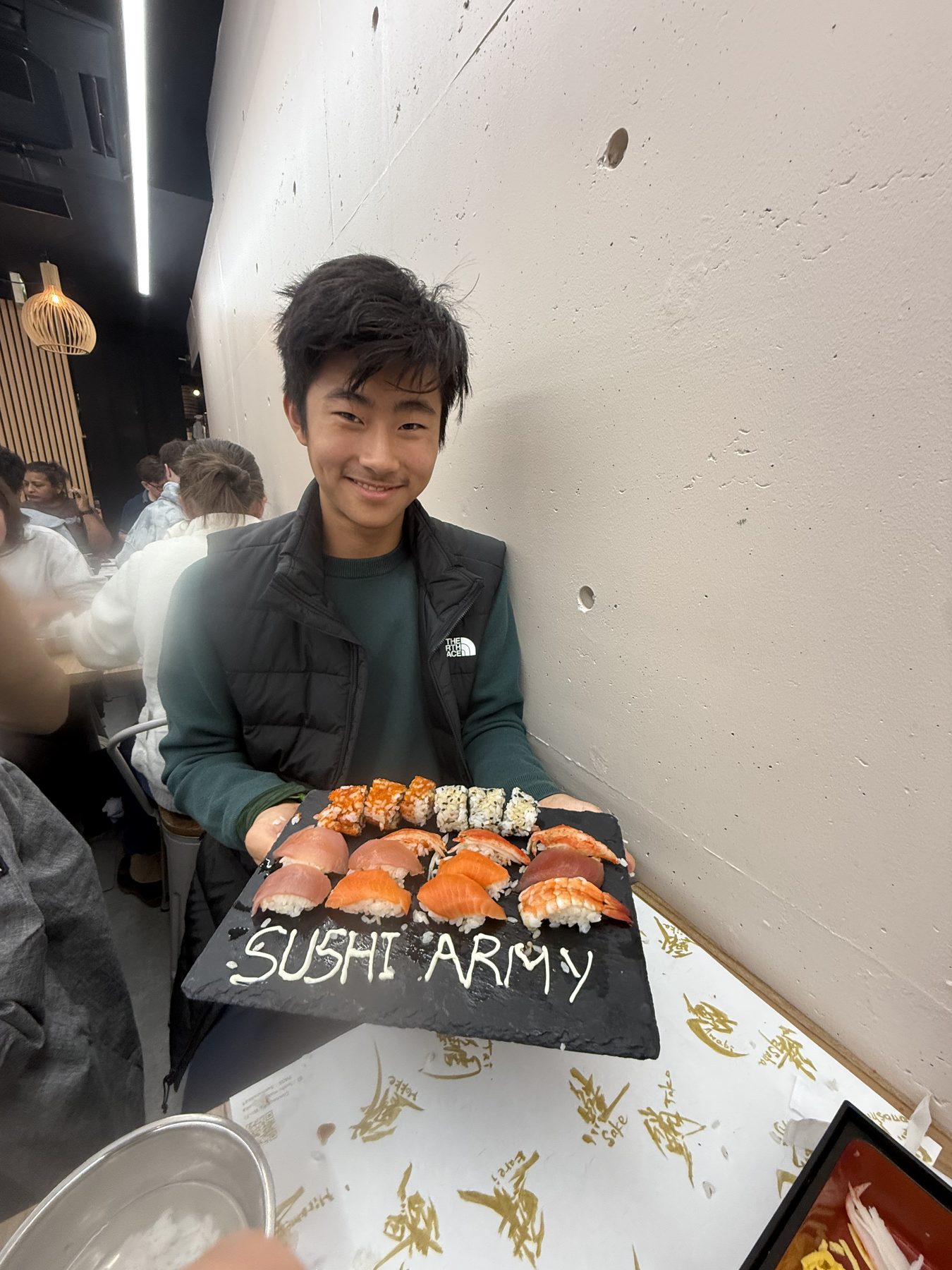 SUSHI ARMY.